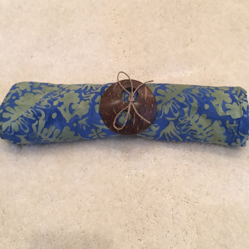 NEW Green/Blue Sarong & coconut buckle. versatile